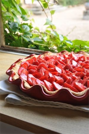 EMILE HENRY Керамична форма за тарт "RUFFLED TART DISH" - Ø33 см - цвят червен