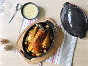 EMILE HENRY Керамична форма за печене на пиле "CHICKEN ROASTER" - 2,5 л / 35,5х24 см - цвят черен