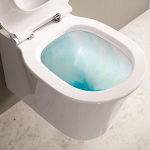 Окачена тоалетна чиния CONNECT AIR AquaBlade