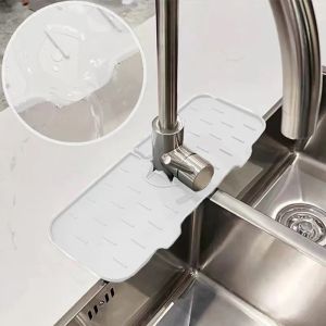 Бял силиконов отцедник за кухненска мивка