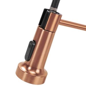 Меден матиран смесител за кухненска мивка REA COLIN BRUSHED COPPER с изтеглящ се 2-функционален чучур
